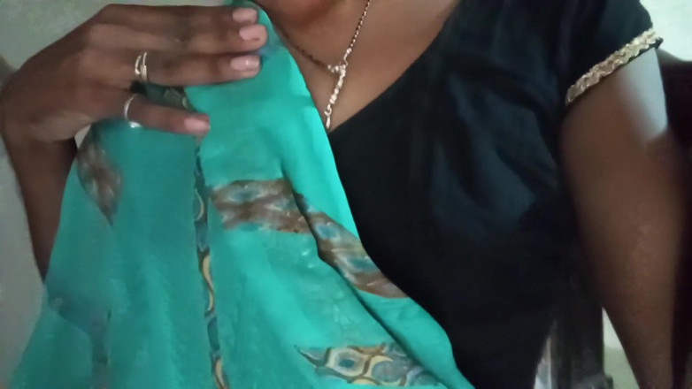 Premi pooja: Indian Hot Desi Bhabhi and Young Boy Fast Time Fucking...