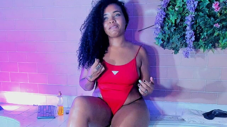 Miss ivy studio: Te seduc cu corpul meu grozav