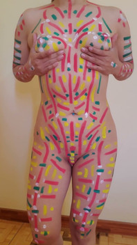Rörelser med tribal design utan sensura