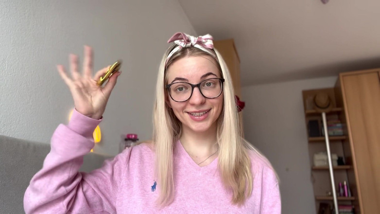Goddess_Bella_Rae: 7 sinais óbvios de um perdedor beta