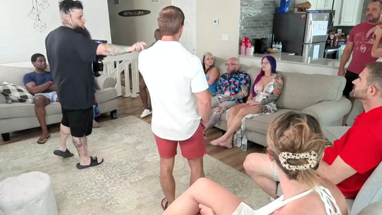 Dom Cruise: Couples Who Cum Together, Stay Together a Live Orgy Show