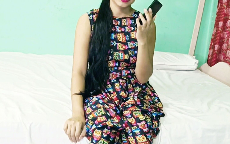 Mummy Is Calling, Whatever You Have to Do, Do It Quickly. College Sisters Have Come to Get Rid of Their Boyfriends (Juicy pussy studio)