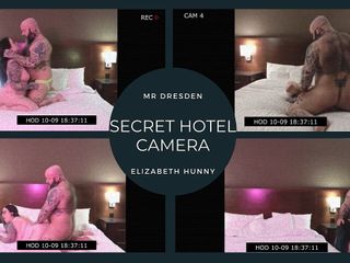 The Haus Of Dresden: 秘密酒店摄像头捕捉到顺从的荡妇被性交