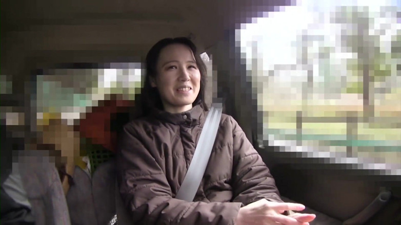 Asian Mature Climax: Sladká holka si hraje se svou hračkou na rozhovoru