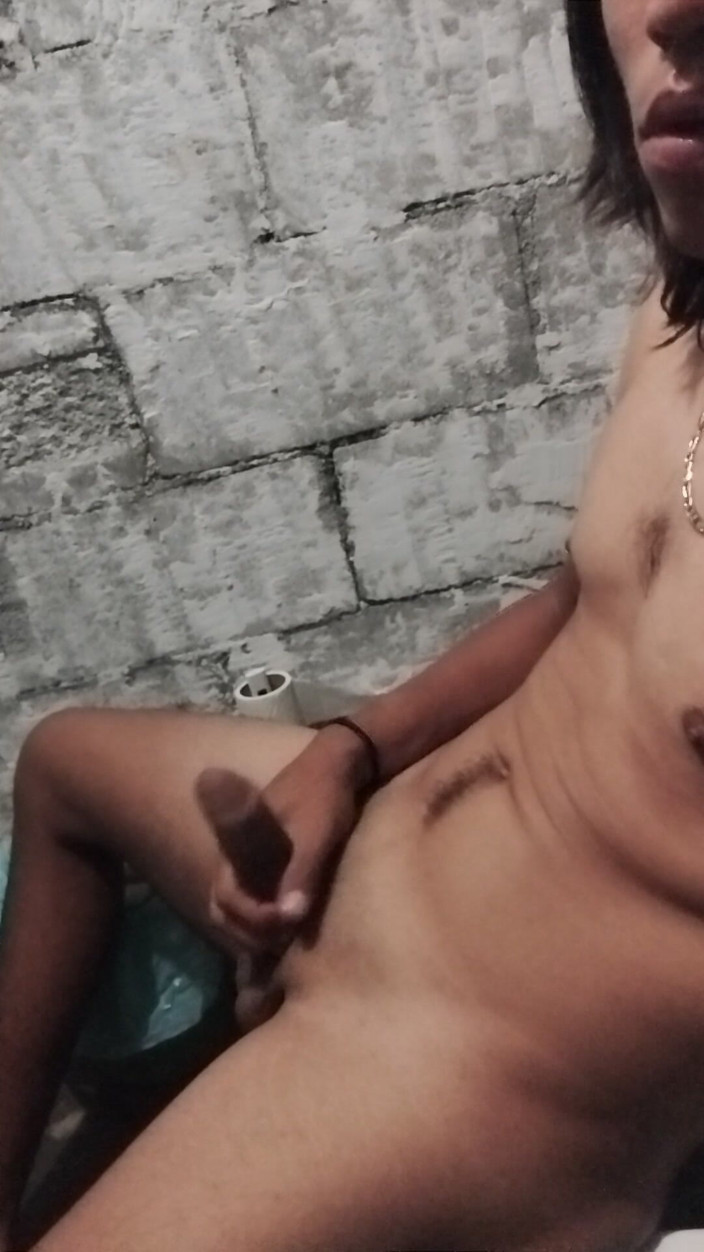 AlexAlejandro13: Always Undress Like This for the Lives of Xhamsterlive