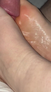 Sexy amatérské footjob pěkné nohy