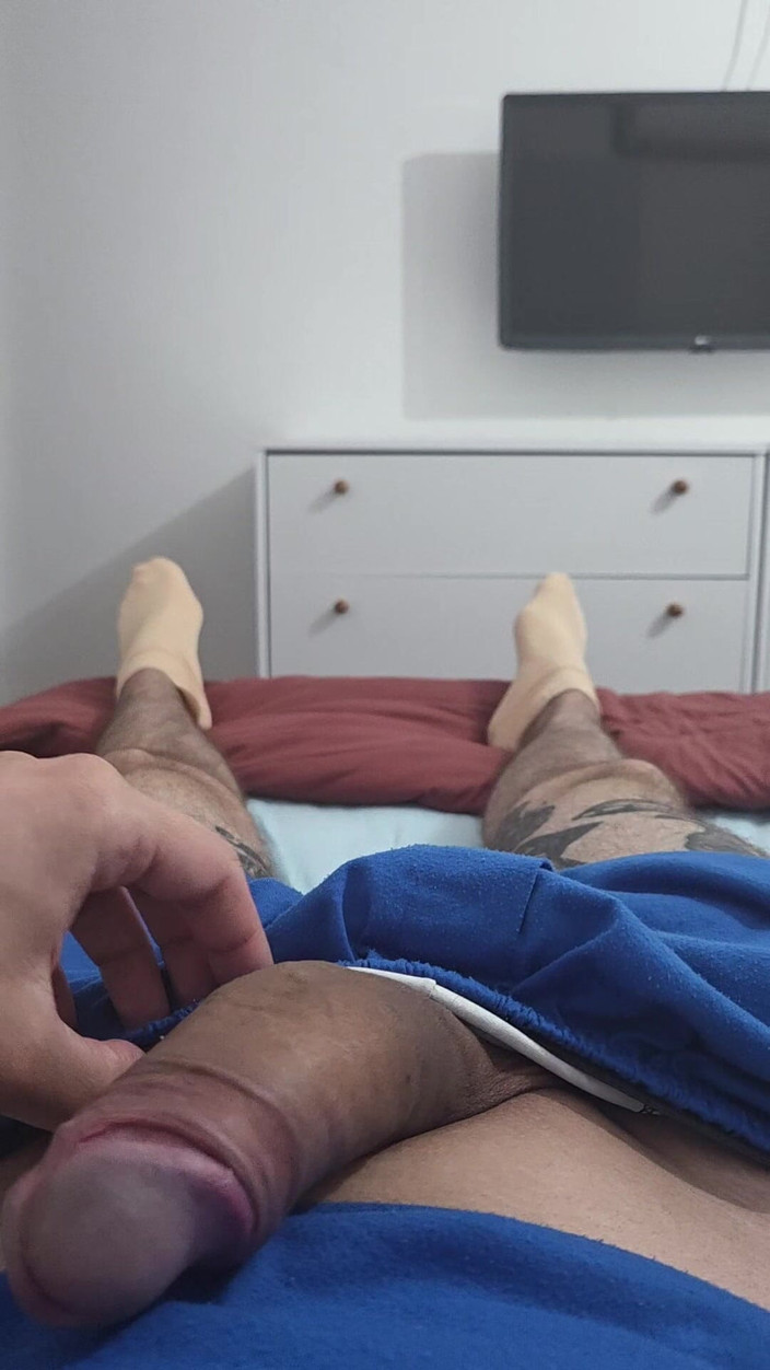 Lkdick8: Lleno de excitación cuando me despierto