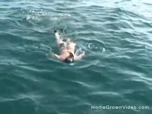 Homegrown Amateurs: Daisy и Lars снимаются на видео, занимаюсь сексом под водой