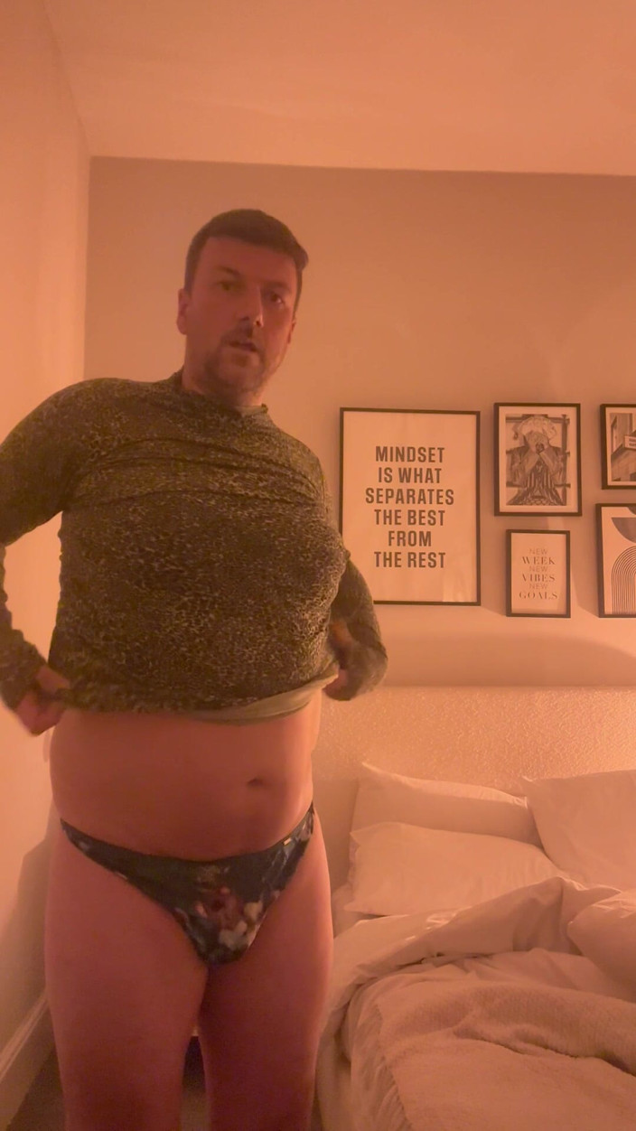 Jeffry: Horny Man in Bathroom