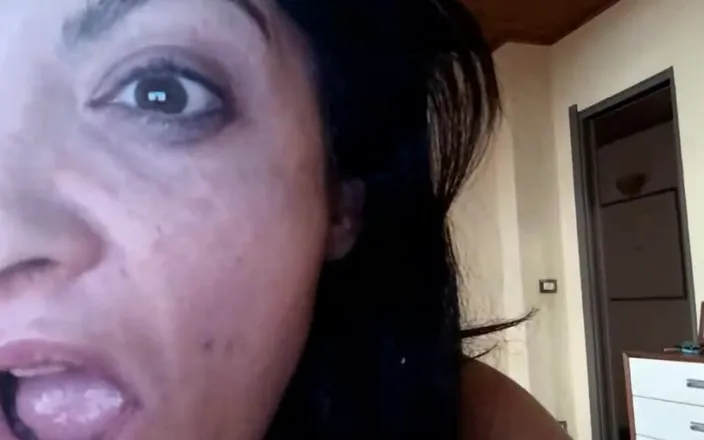 Mary Rider Pornstar: I Enjoy My Pussy and Ass in the Bedroom