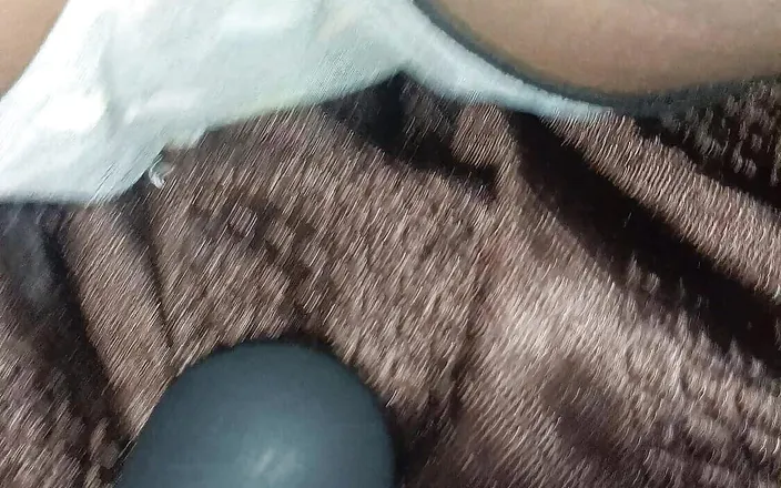 Abhi-moon: Desi Bhabhi Got Fucked with the Help of Vibrator