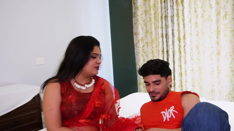 Queen star Desi: Todos los hostel Freind juntos llaman a su chica común...