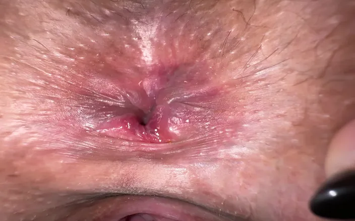 Mia Foster: La più eccitante diffusione della figa, videocamera nella vagina cremosa...