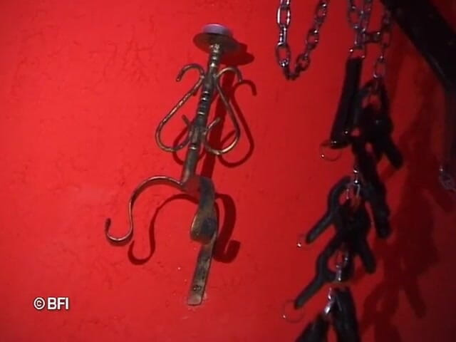 House of lords and mistresses in the spanking zone: mujhe chot pahunchaee 1