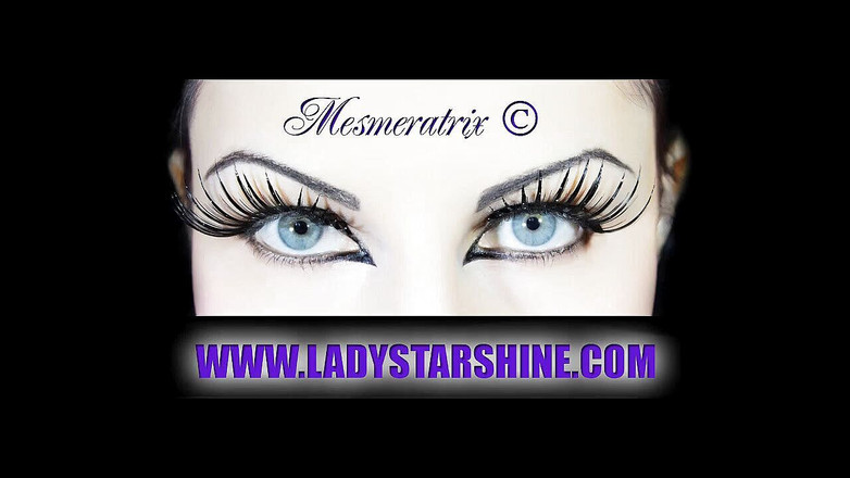 Lady Mesmeratrix Official: Si gergasi di sebelah