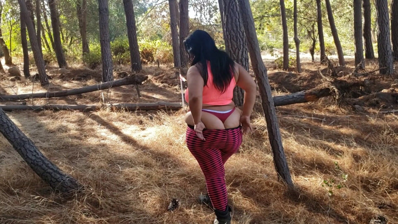 Riderqueen: Stiefmutter, roter spaziergang im wald, dicker arsch