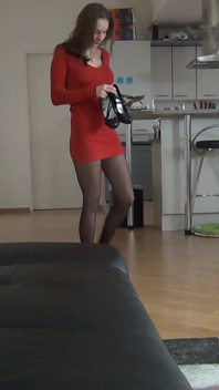 捕まった!継父が私とセックスしている間に、継母はすでに夢を見ている