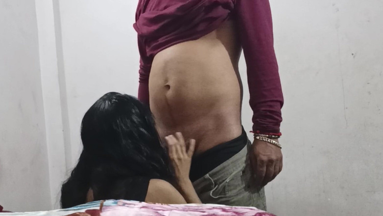 Sexysavita21: Desi krásná dívka si užívá sání