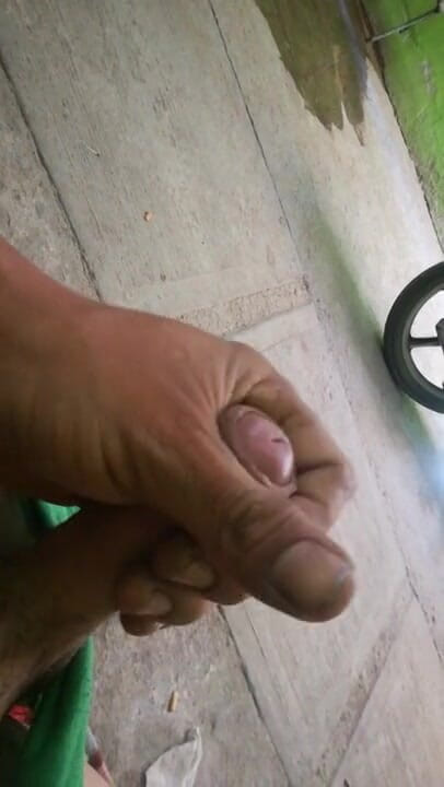 Cazeross: Masturbating at home