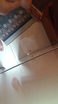 Yarak üzerinde ateşli mum ağdası
