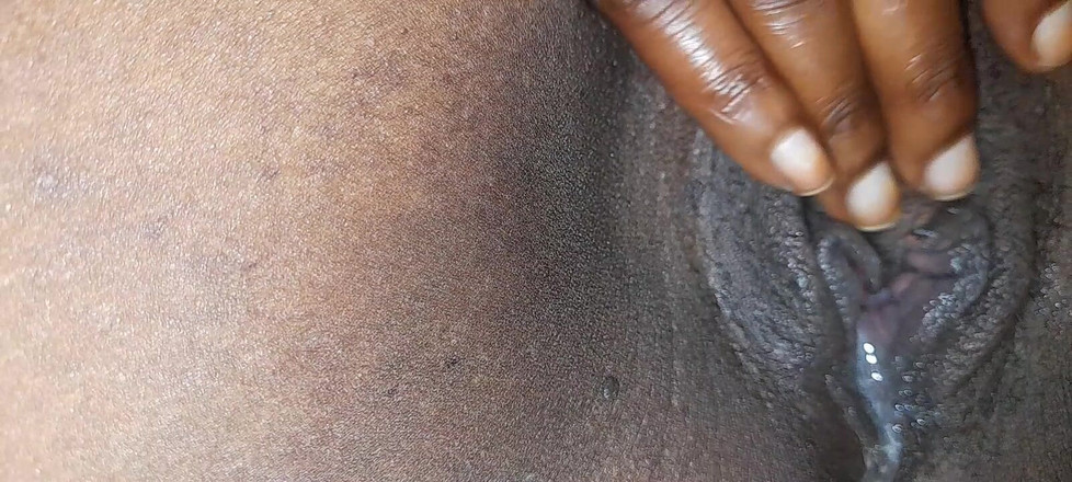 BMCs: Memekku lagi ngidam kontol dan cairan menetes buat kamu!