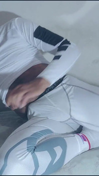 ฉันแตกใส่เสื้อผ้าอัดรูป