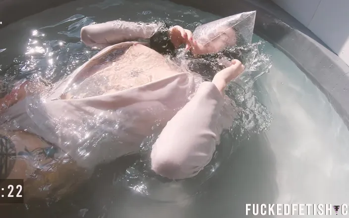 Fucked fetish: 4K Water Bagging Sexy Latin Goddess Swimsuit Topples