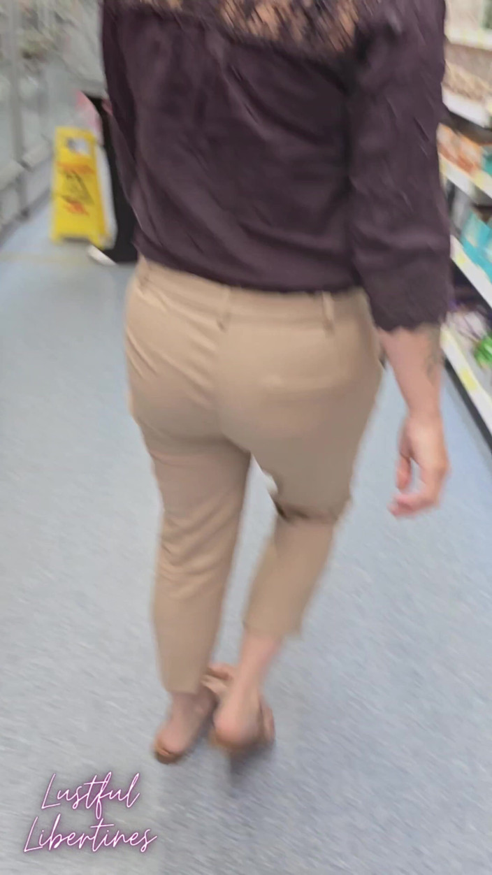 Lustful Libertines: Carpark Blowjob &amp; Shop Cum Walk