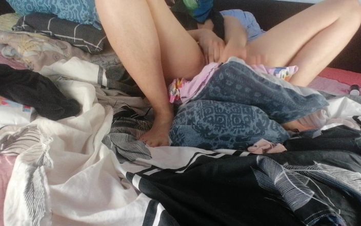 Mirsur: Amateur Mom Masturbates with Fingers in Pussy and Orgasms with...