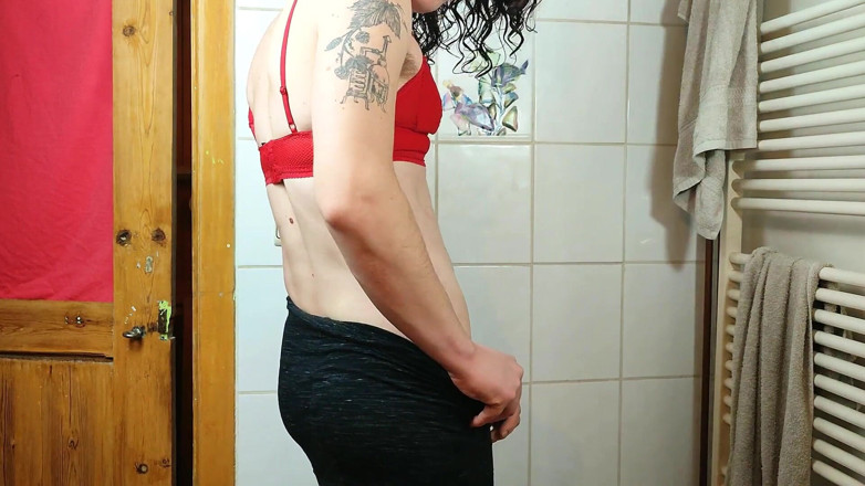 Sara B: Tachinare și expunere de corp