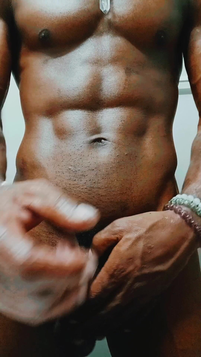 jamaicanbigdick: Meminyakkan zakar hitam besar saya