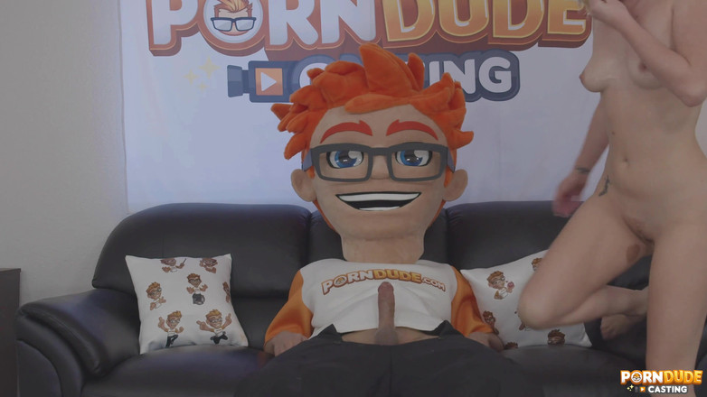 PornDudeCasting: Dixie Lynn