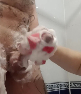Zona901: Fingering my cock with a soapy sponge #1
