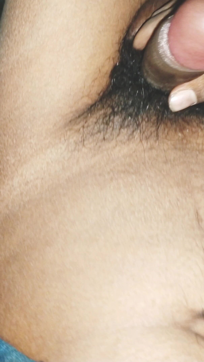 Indian_teens_era: Femboy masturbacja solo w pokoju