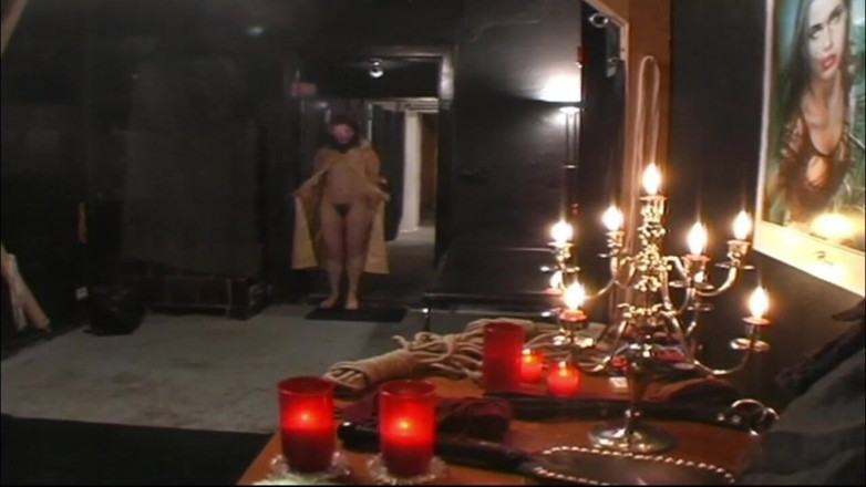 Genuine XXX: BDSM stora tuttar undergivna slampor spanking piskande paddling piska varmt...