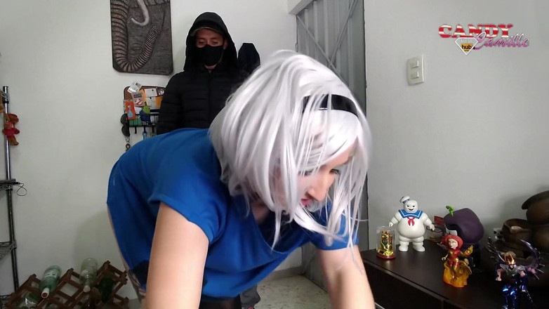Kndy Kmille: Ho Sorpreso Il Ragazzo Delle Consegne Con Un Consiglio Sexy