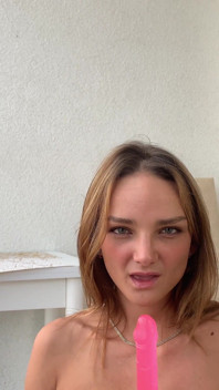 Olivia Is Such a Horny Girl