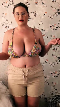 Messy Fake Cumshot on MILF Tits