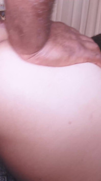 Le Mari Cocu Met Longtemps À Rentrer, Elle Appelle Le Voisin Et Ont Des Rapports Sexuels Passionnés