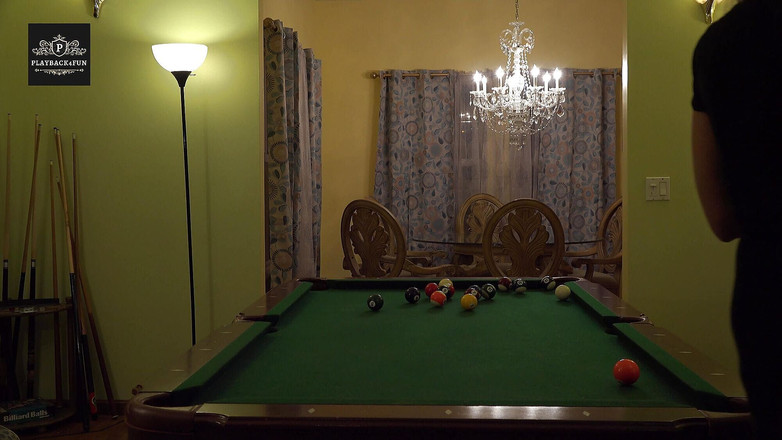 Playback4funher: 成熟した妻の大きなおっぱいとハイヒール積にビリヤード台へオーガズム