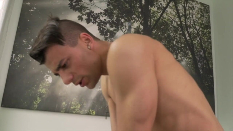 STRAIGHT BOYS CURIOUS FROM PRAHA: Băieți heterosexuali sexy din Praha se fut crud 6