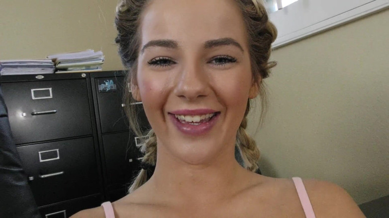 Perv Milfs n Teens: Bella rose kepergok masturbasi sama ayah tirinya sendiri!