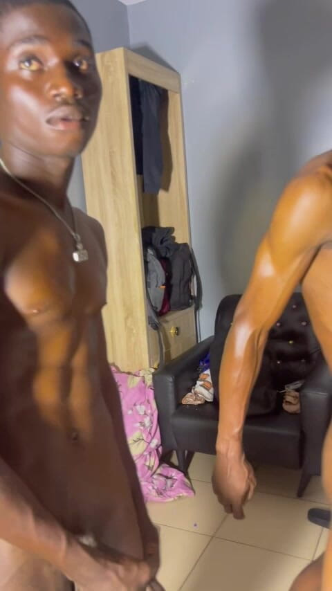 Honeyslim: 우리는 아직도 따먹어