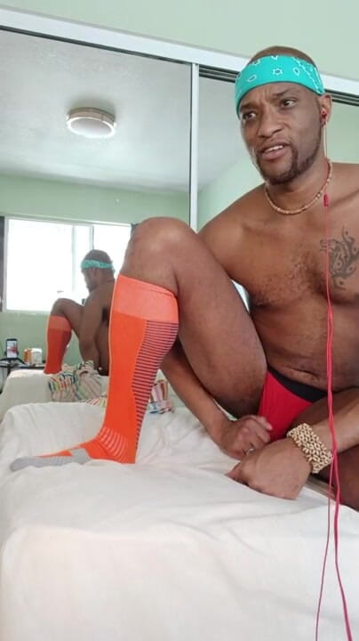 Kennie Jai: Close up Jerk and Cum!