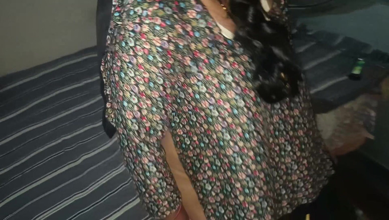 Savita5343: Dolorosa tentativa anal - esposa indiana Savita tenta pela primeira vez...