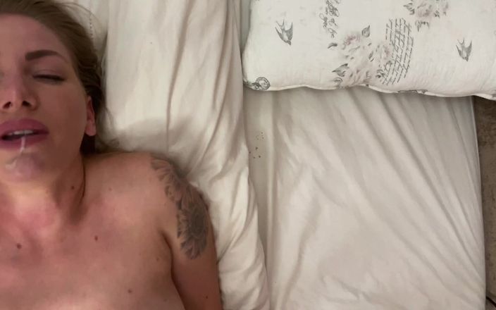Danielle Maye: Dolce ragazza innocente dani