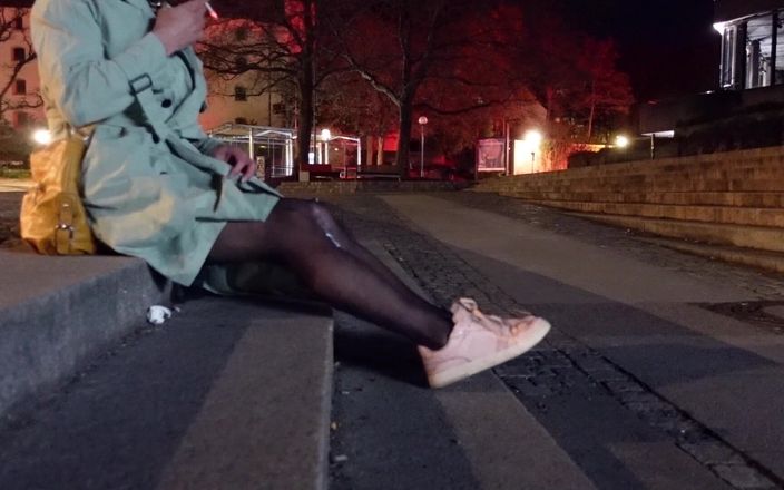 Loreley add: Transvesthemd im körper mit Penisleeve- schmutzig