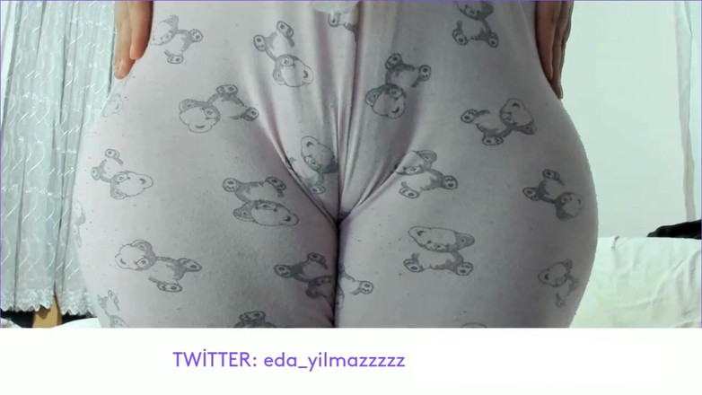 turk_milf_porno: Cameltoe - türkische MILf