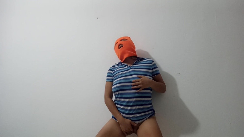 NEGRITA SEXY: Грудаста домогосподарка входить у світ домашнього порно