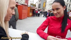 Selvagem escorregadio nuru massagem com fofa meia-irmã